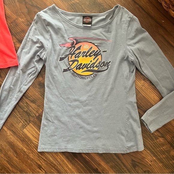 Lot of 2 Women’s Harley Davidson Shirts Size Medium - Picture 2 of 6